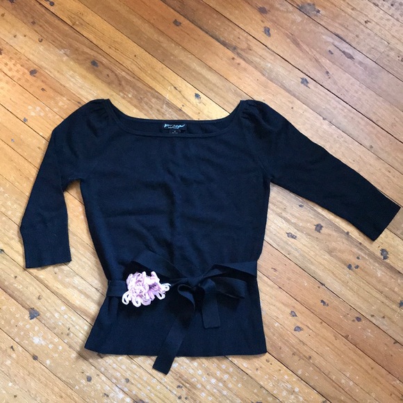 Betsey Johnson Black sweater with tie
